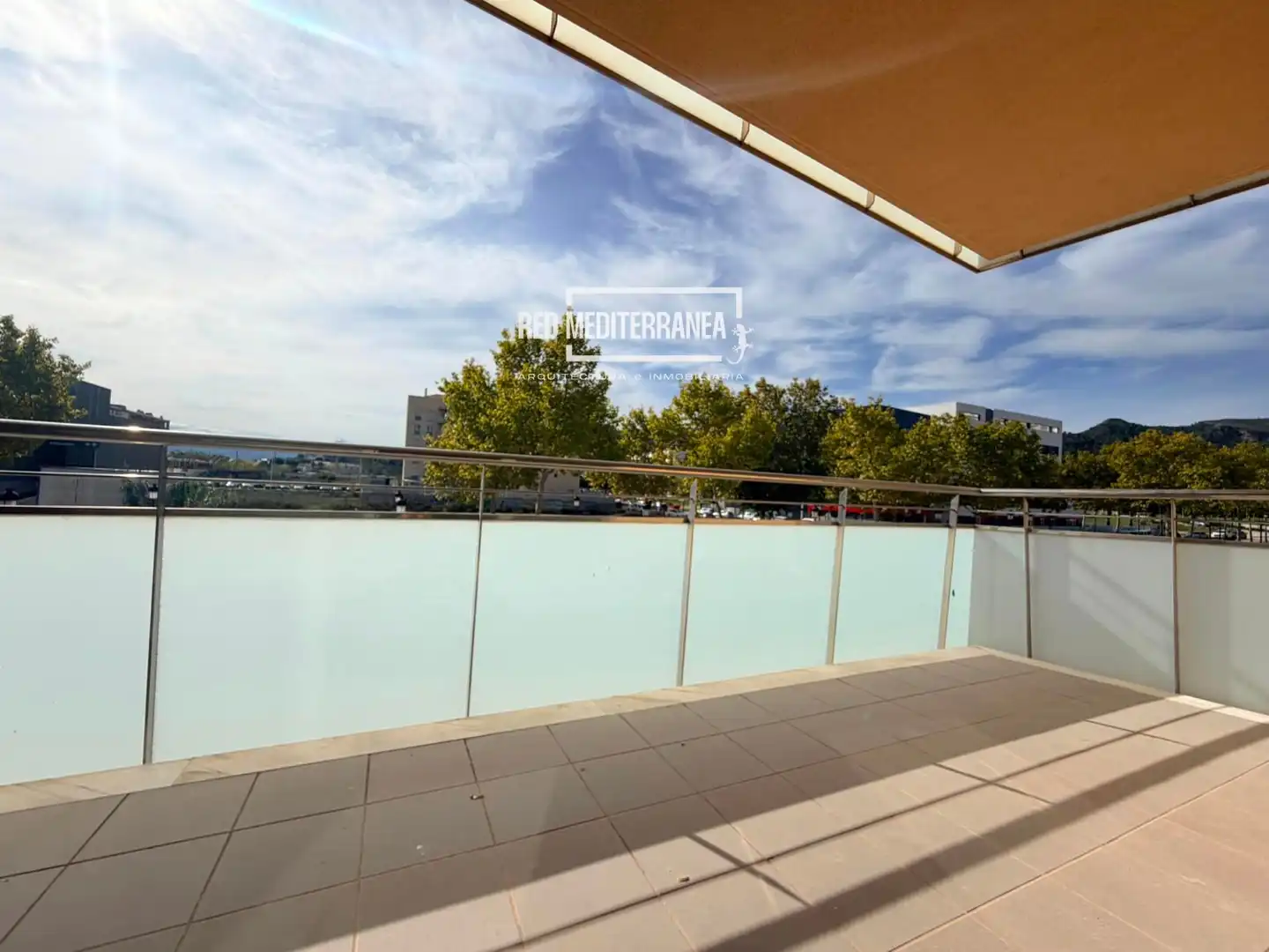 Terraza de Piso en venta en Gandia con Aire acondicionado, Piscina y Piscina comunitaria