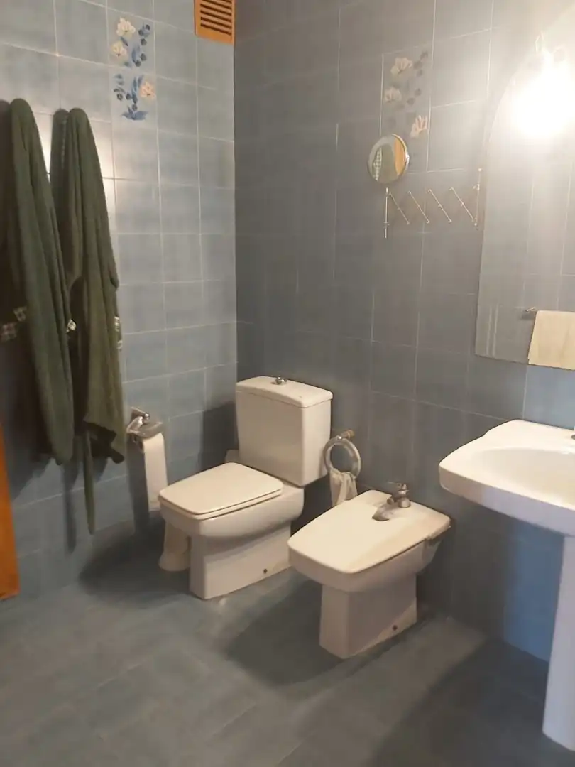 Bany de Pis en venda en Posadas amb Aire condicionat, Terrassa i Traster