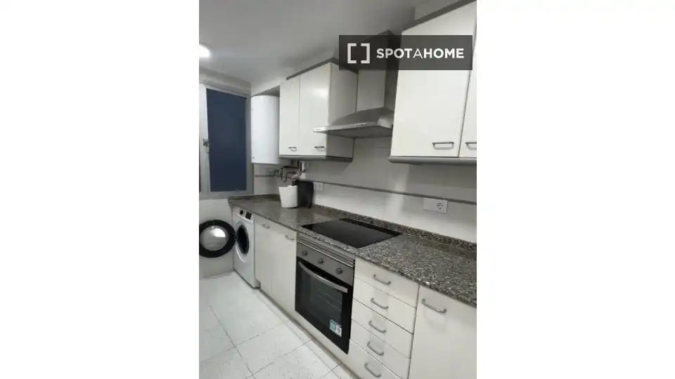 Cocina de Piso de alquiler en Valencia con Aire acondicionado, Calefacción y Amueblado