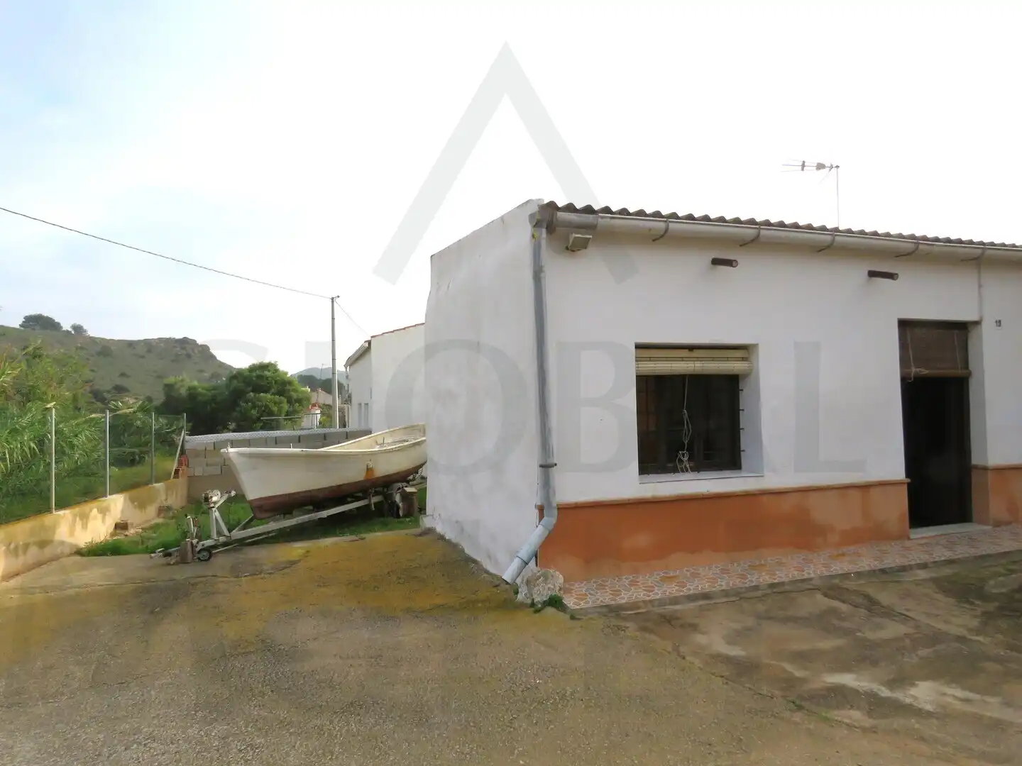 Vista exterior de Casa o xalet en venda en Cartagena amb Jardí privat i Traster