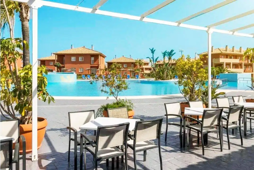 Casa adosada en venda en Chiclana de la Frontera amb Aire condicionat, Jardí privat i Terrassa
