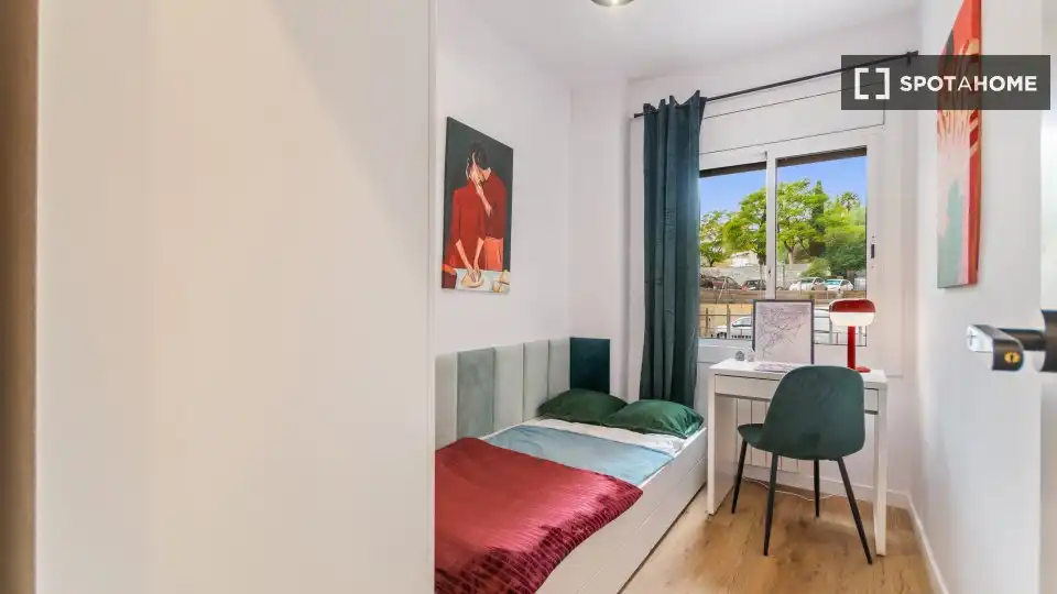 Bedroom of Flat for share in Barcelona  with Air Conditioner, Terrace and Furnished