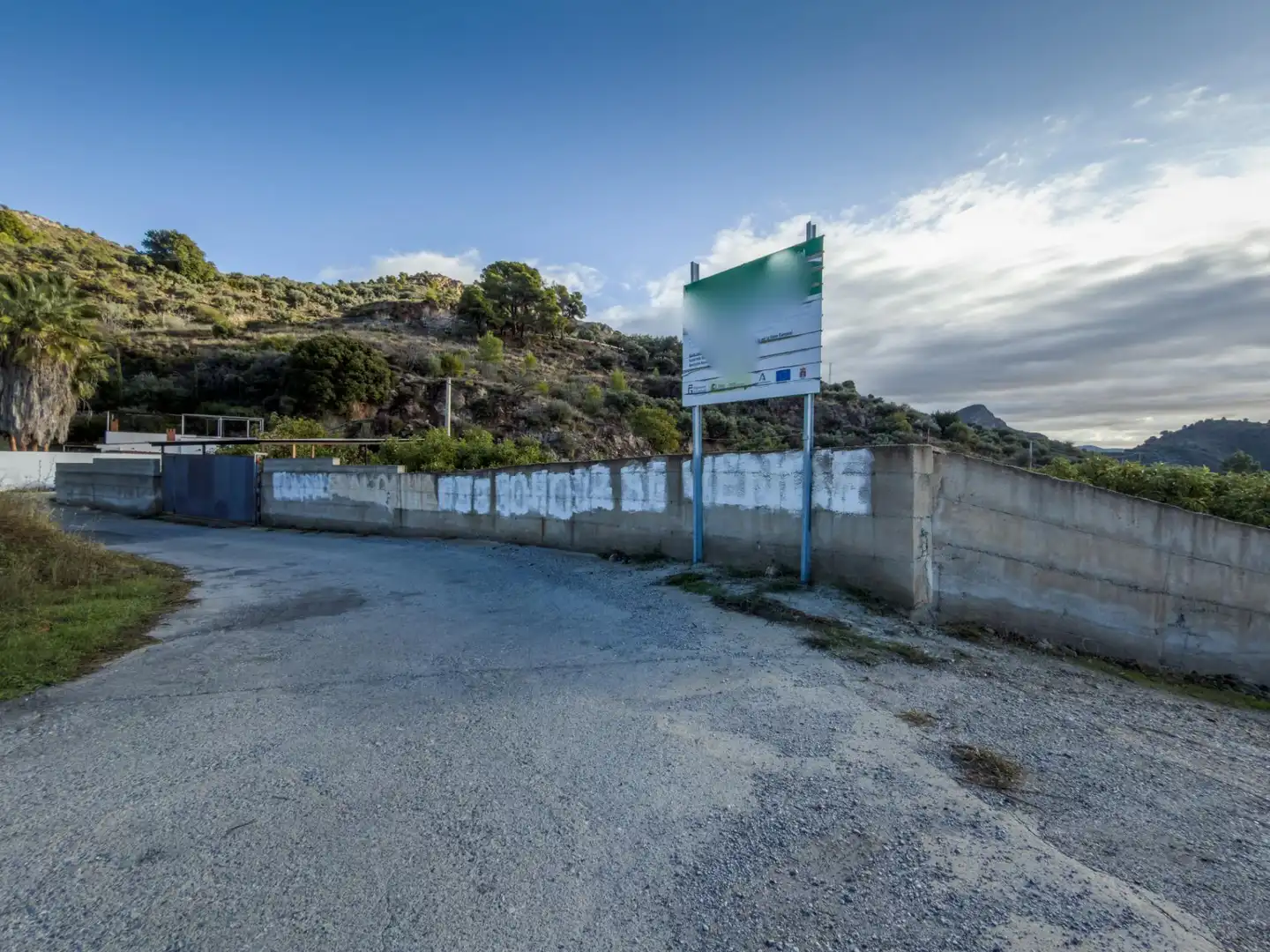 Vista exterior de Finca rústica en venda en Los Guájares amb Terrassa i Traster