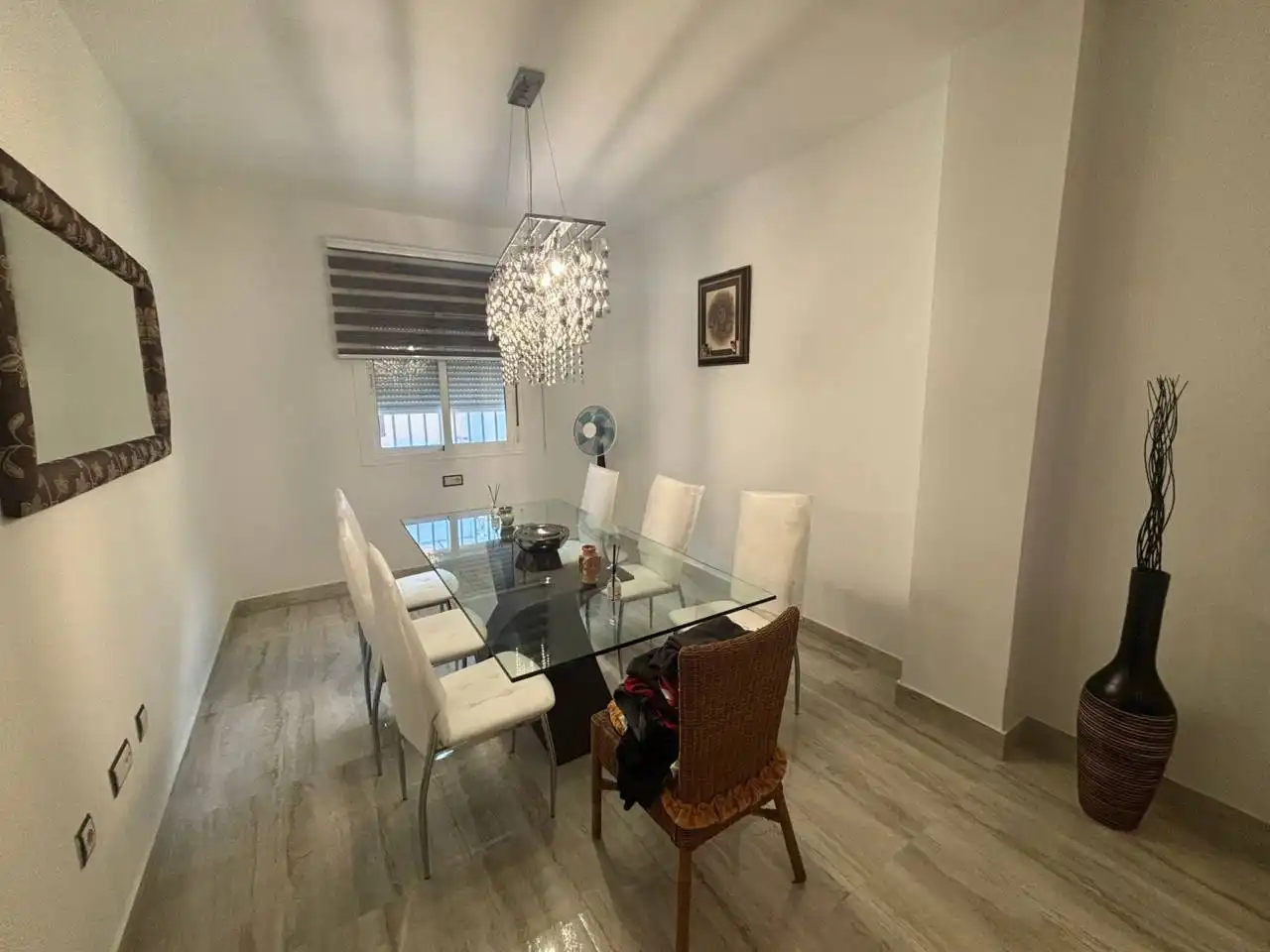 Comedor de Casa adosada en venta en Dos Hermanas con Aire acondicionado, Calefacción y Jardín privado