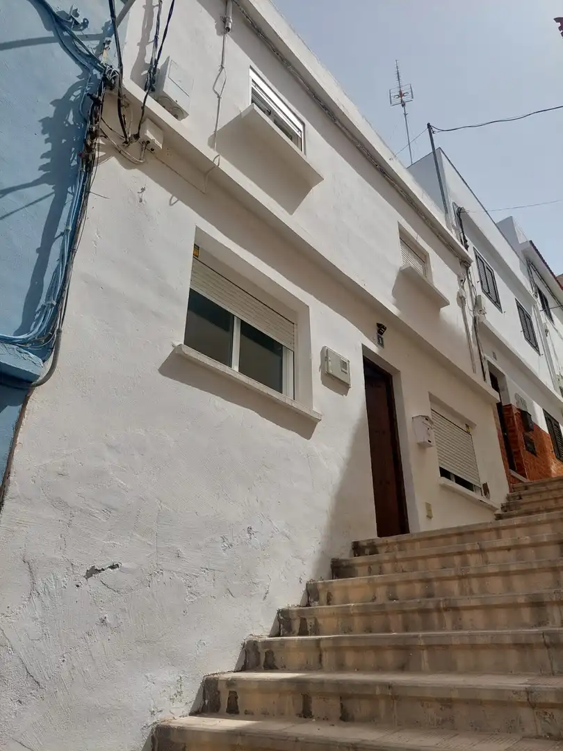 Außenansicht von Wohnungen zur Miete in  Santa Cruz de Tenerife Capital mit Möbliert