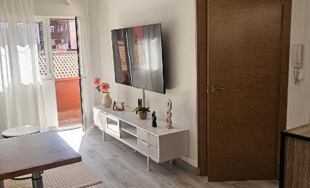 Foto 2 von Wohnungen zur Miete in Calle del Quirinal, 4, Centro, Avilés