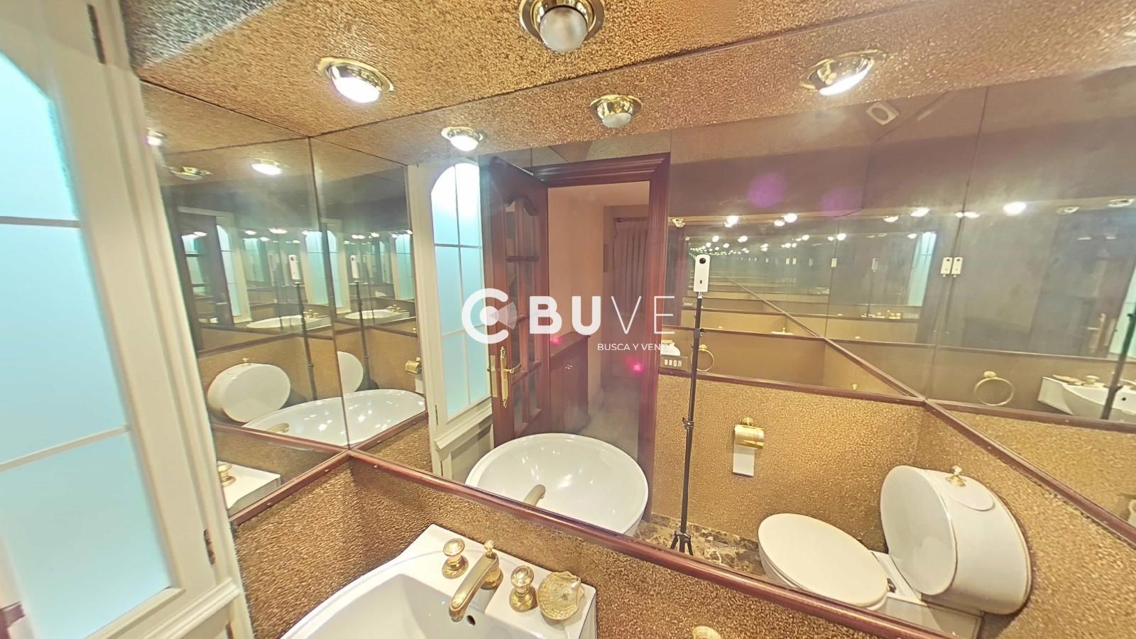Baño de Casa o chalet en venta en Castellón de la Plana / Castelló de la Plana con Aire acondicionado, Calefacción y Amueblado