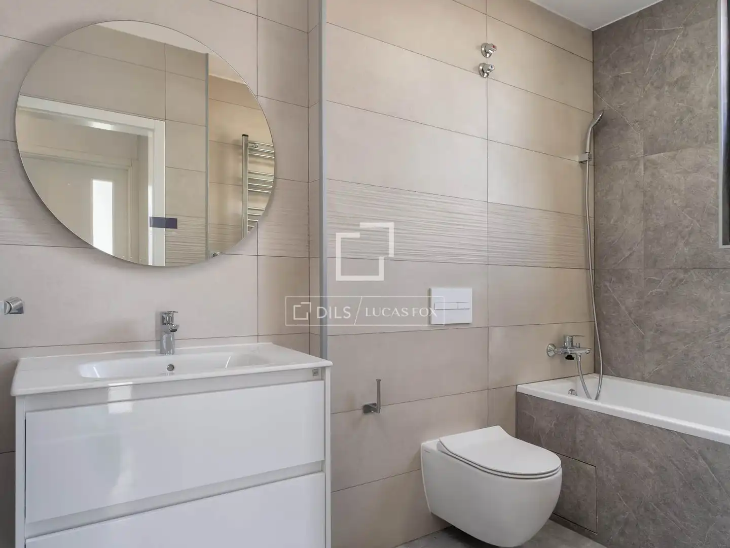 Bathroom of Houses for sale in Lloret de Mar  with Air Conditioner, Heating and Private garden