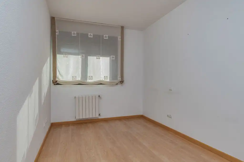 Habitación de Piso en venta en Pinto con Calefacción, Trastero y Piscina