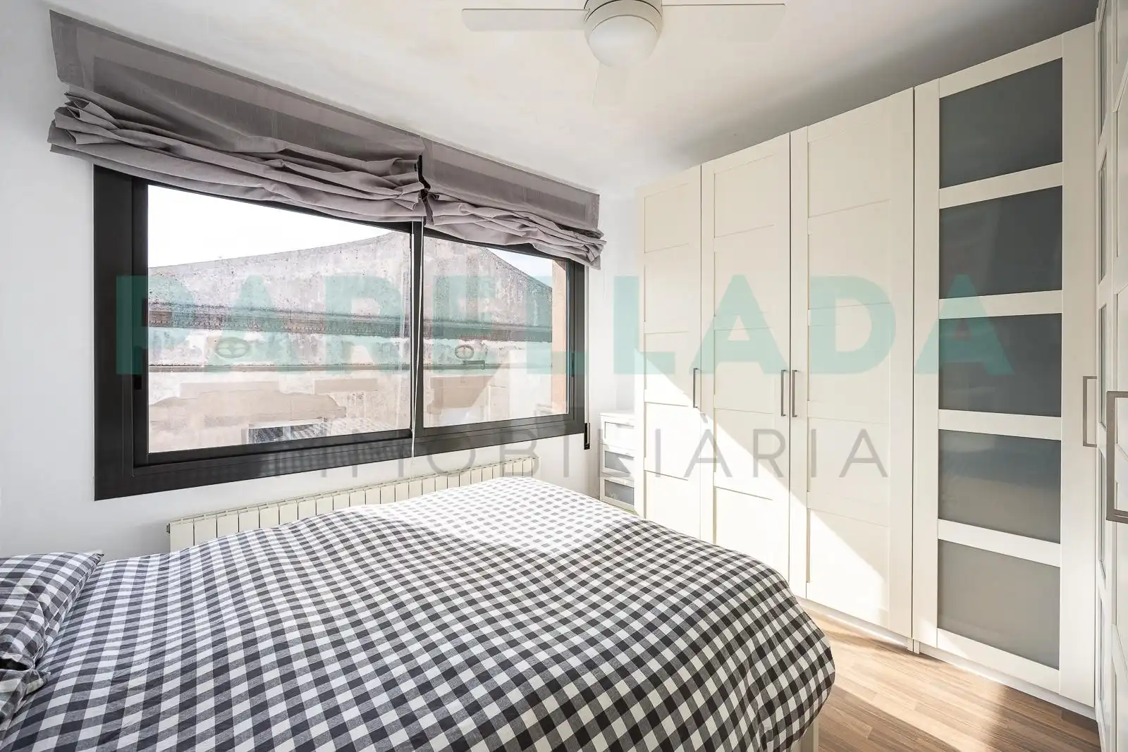 Dormitori de Dúplex en venda en Badalona amb Aire condicionat, Calefacció i Parquet