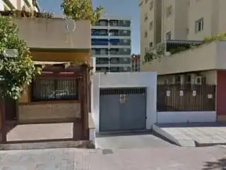 Aparcament en venda a C/ Maestra Ángeles Azpiazu