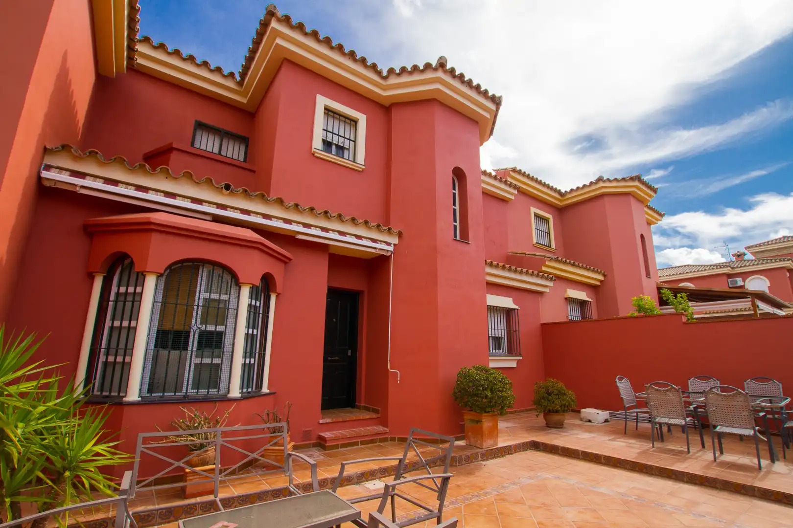 Vista exterior de Casa adosada en venta en Chiclana de la Frontera con Amueblado