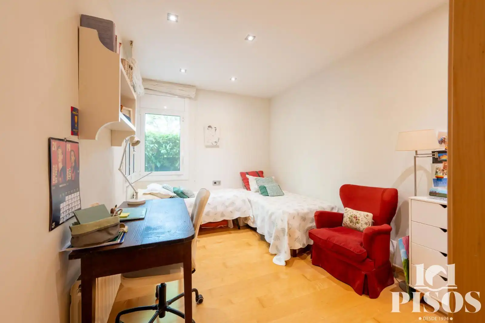 Bedroom of Flat for sale in Sant Cugat del Vallès  with Air Conditioner, Heating and Private garden