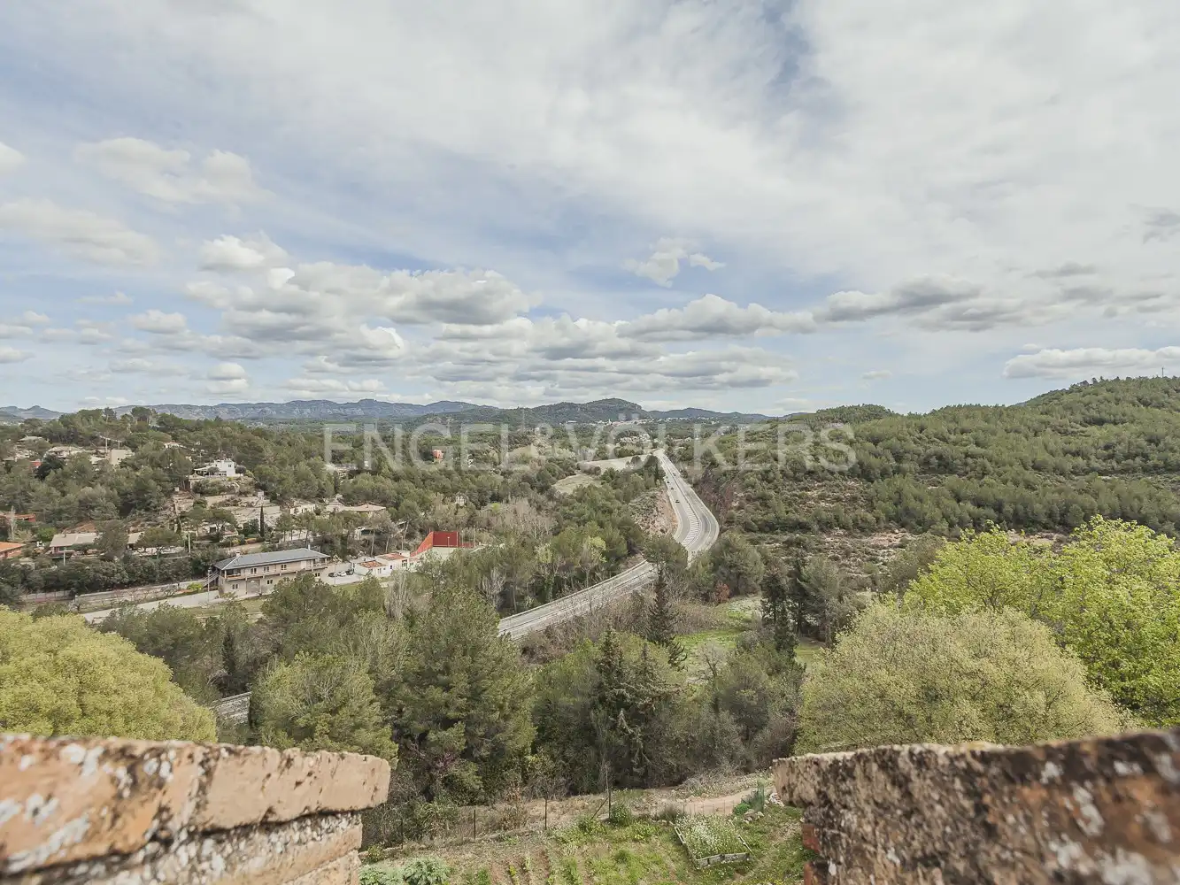 Vista exterior de Casa o chalet en venta en Vacarisses con Calefacción y Jardín privado