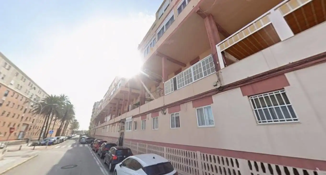 Vista exterior de Piso en venta en Cádiz