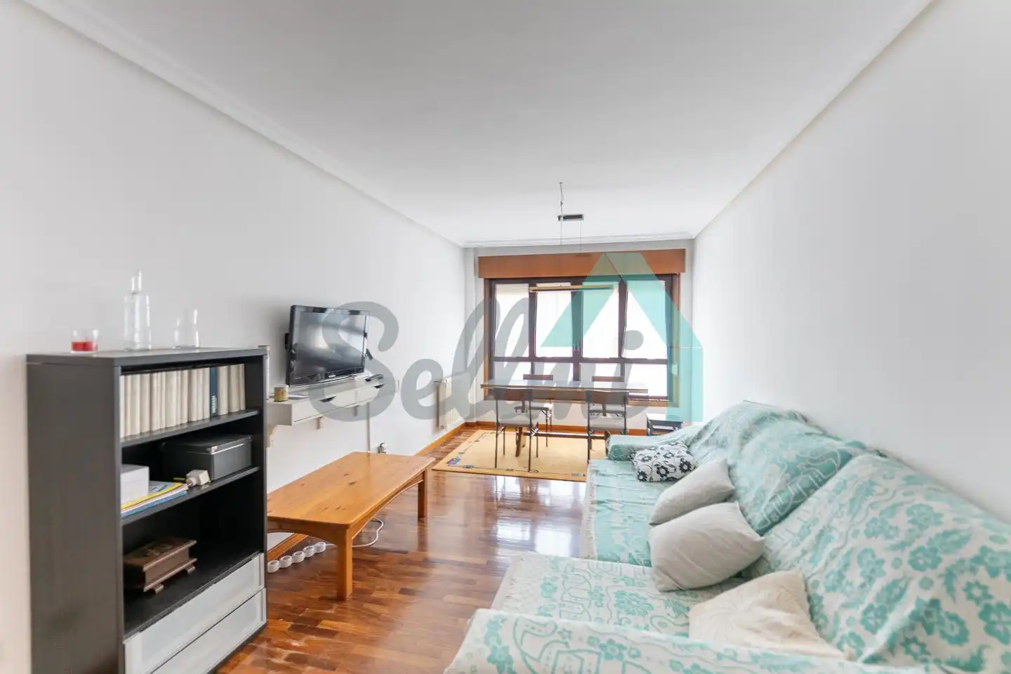 Wohnzimmer von Maisonette zur Miete in Oviedo  mit Heizung, Parkett und Terrasse