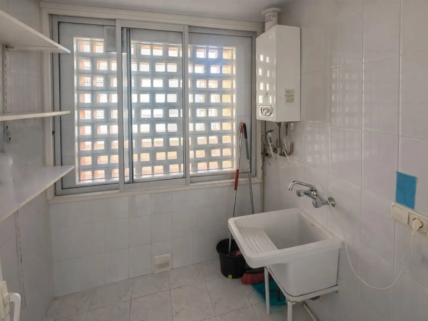 Apartment with pool for sale in Avenida de El Albir 67, imagen 4
