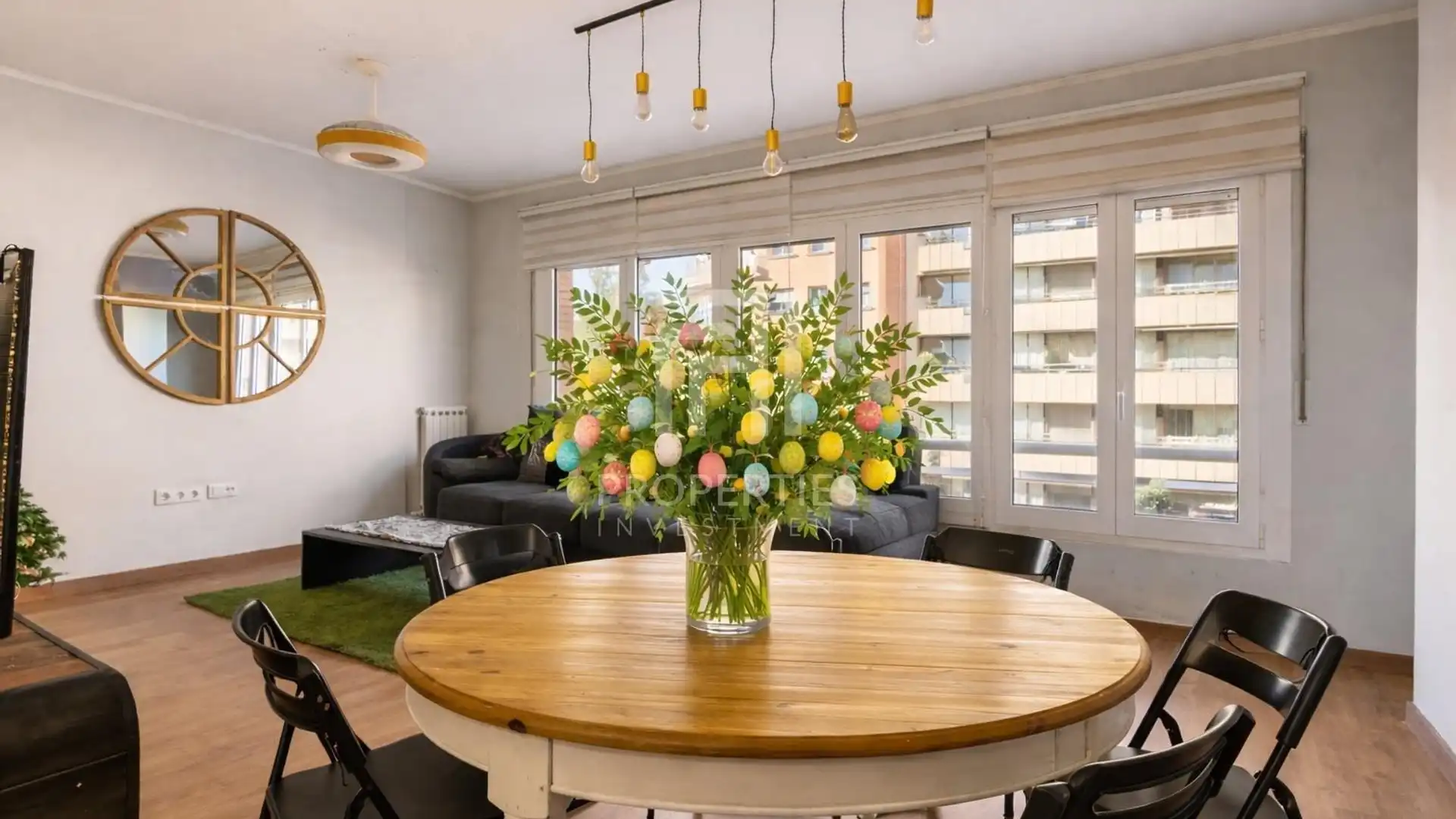 Comedor de Piso en venta en  Barcelona Capital con Parquet