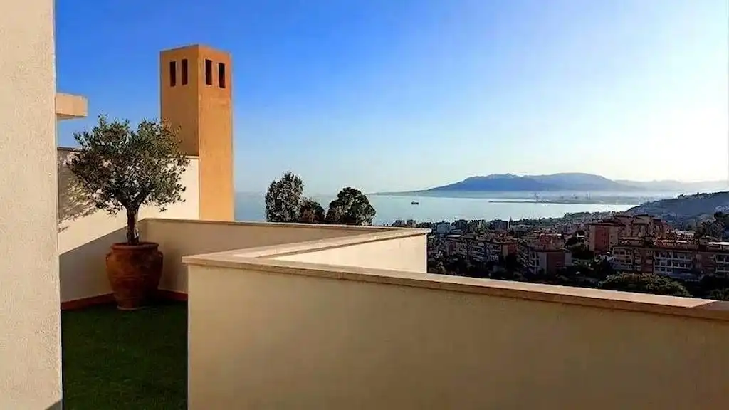 Terrassa de Casa adosada en venda en Málaga amb Aire condicionat, Jardí privat i Parquet
