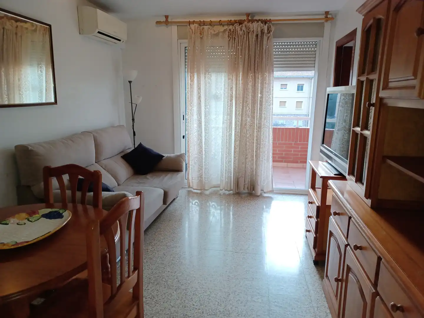 Sala de estar de Apartamento en venta en Figueres con Aire acondicionado, Calefacción y Terraza
