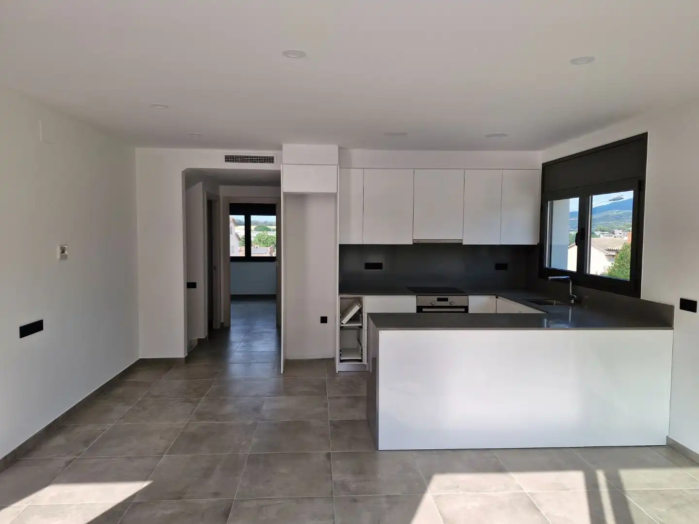 Casa aparellada amb jardí en venda a Carrer Ramon Llull 13, imagen 4