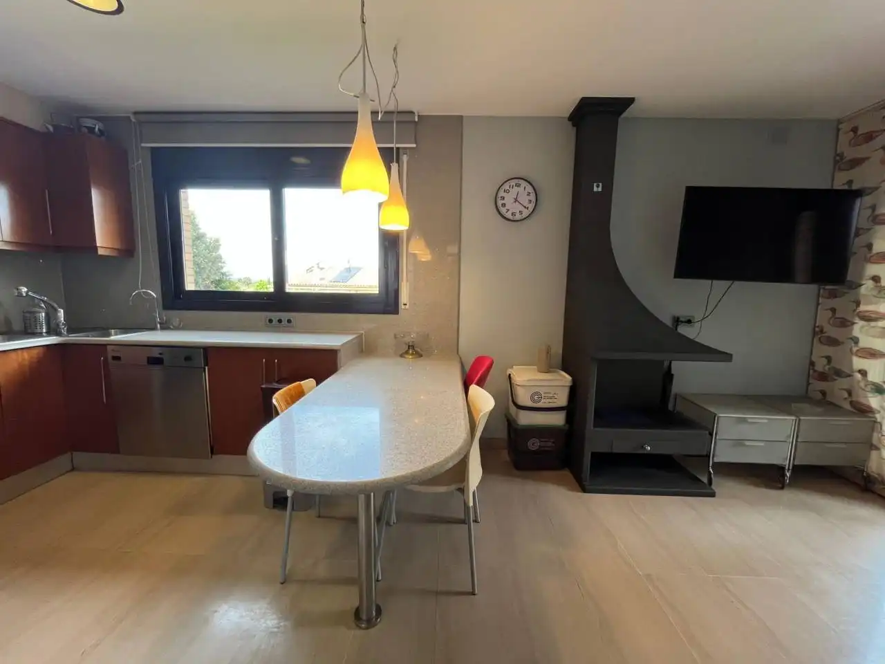 Kitchen of Houses for rent in Girona  with Air Conditioner, Heating and Terrace