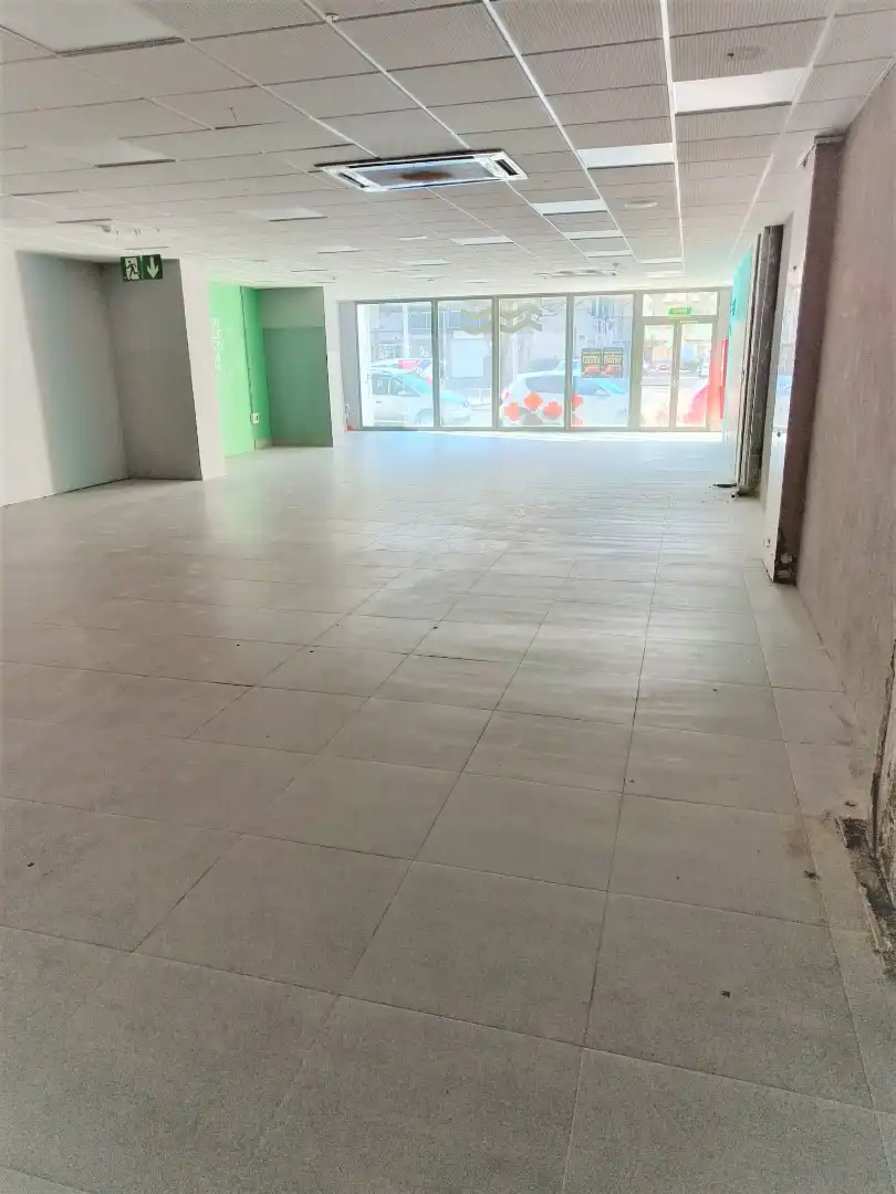 Gewerbefläche zum Verkauf in Carrer Sant Joan de Mata 3, imagen 6