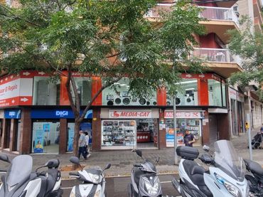 Business premises to rent in TRAVESSERA DE GRACIA 400