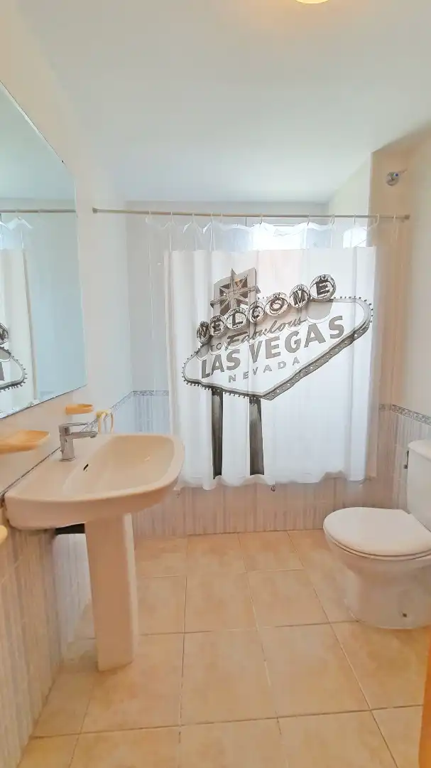 Baño de Apartamento de alquiler en Xeraco con Aire acondicionado, Calefacción y Terraza