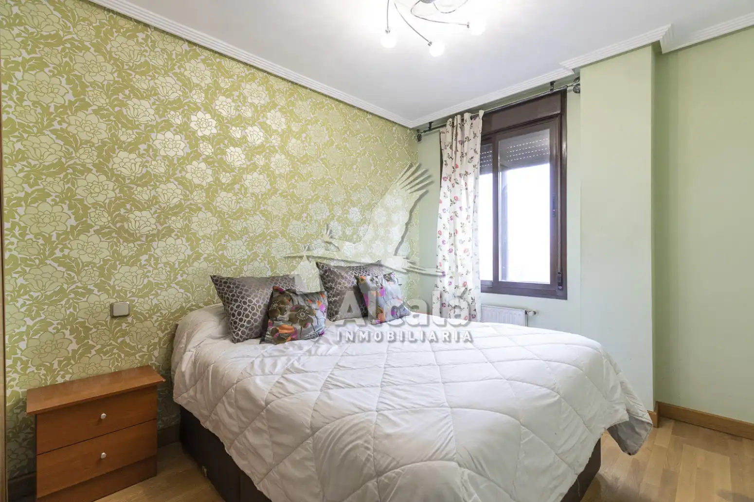 Habitación de Ático en venta en Alcalá de Henares con Aire acondicionado, Calefacción y Terraza
