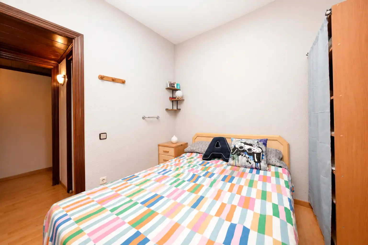 Dormitori de Pis en venda en Barcelona amb Aire condicionat, Parquet i Balcó