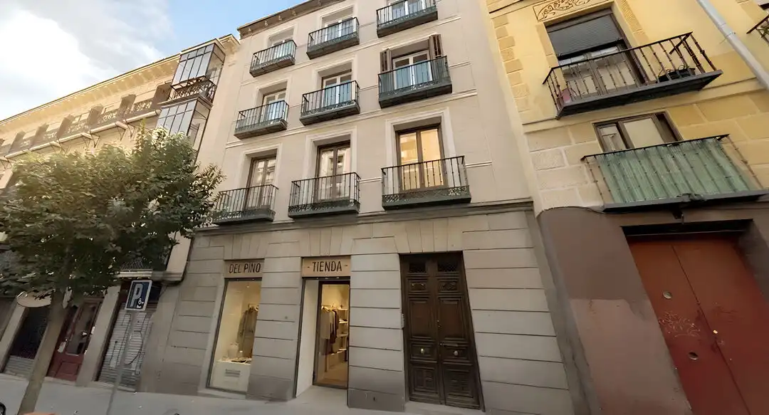 Exterior view of Flat for sale in Madrid  with Air Conditioner, Heating and Balcony