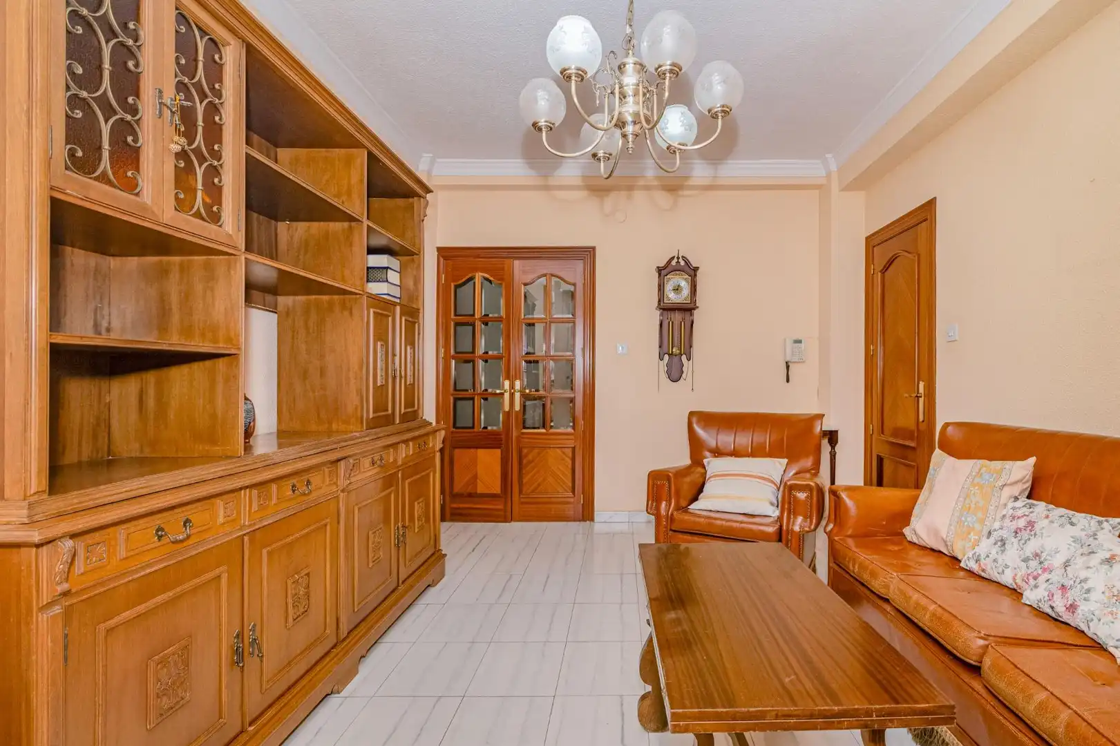 Sala de estar de Piso en venta en Granada con Balcón