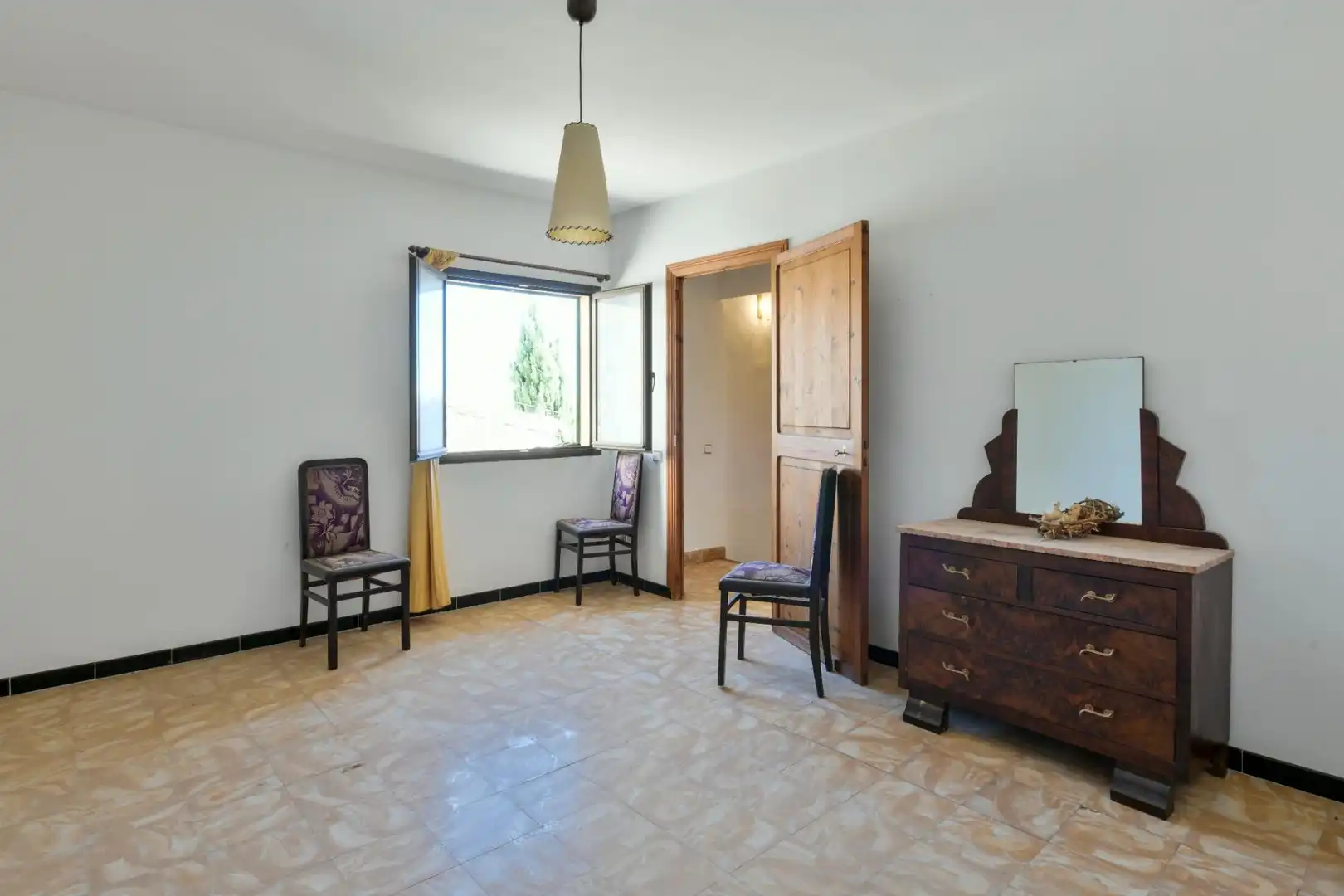 Dormitori de Casa o xalet en venda en Selva amb Jardí privat