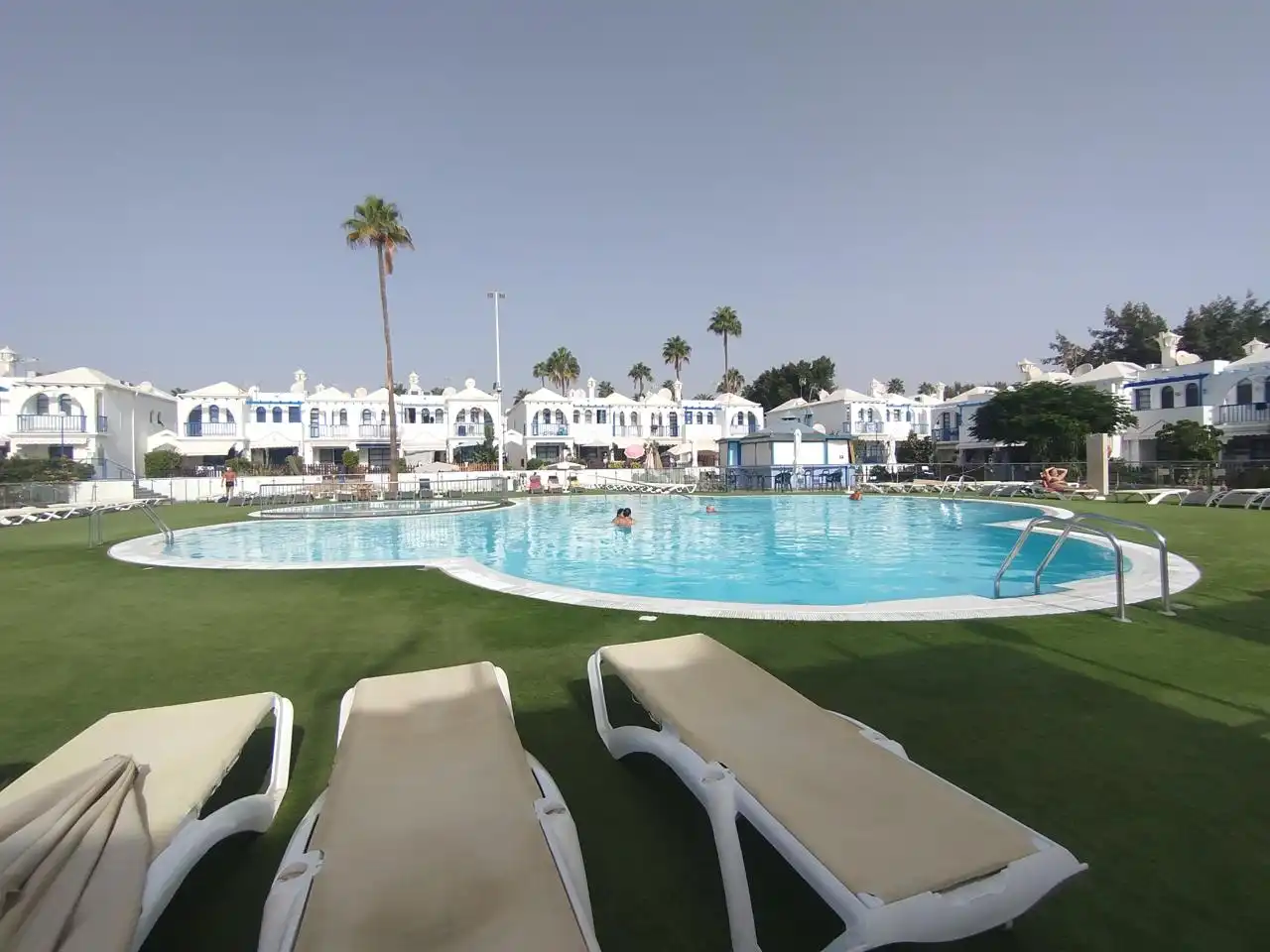 Duplex with terrace for sale in Avenida Touroperador Neckermann