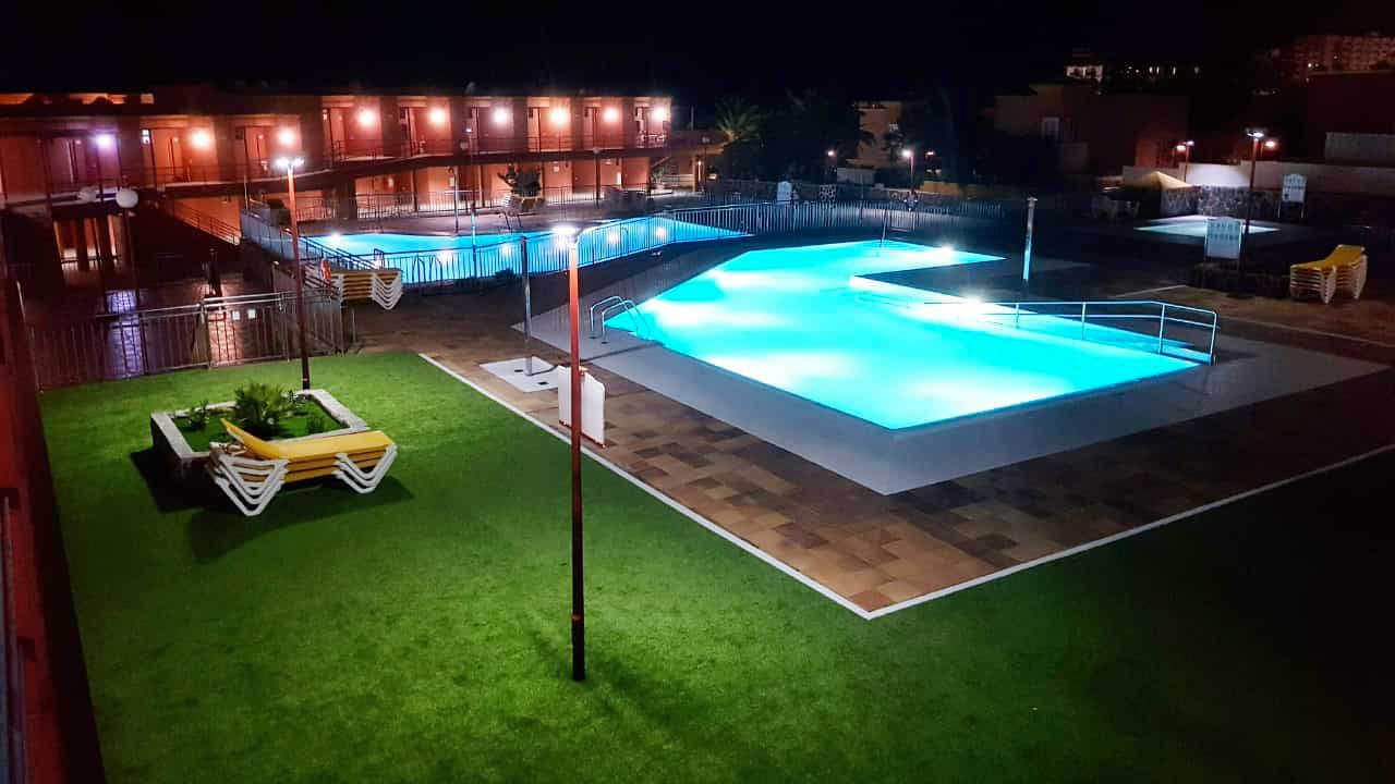 Piscina de Casa o xalet de lloguer en San Bartolomé de Tirajana amb Aire condicionat, Terrassa i Moblat