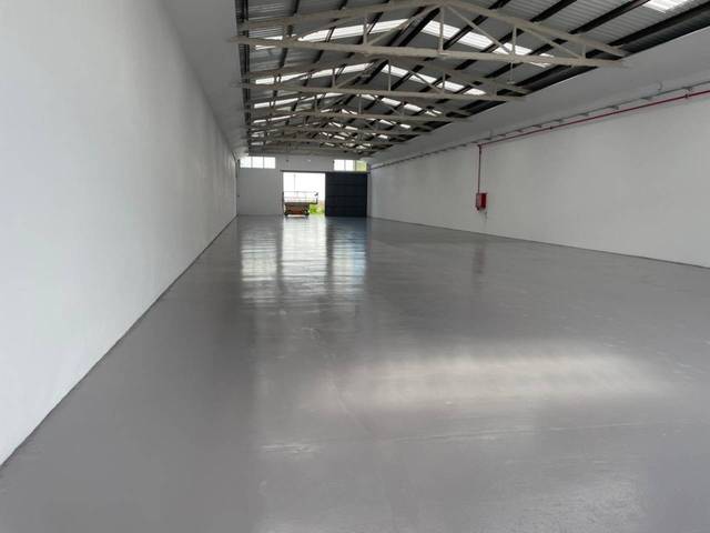 Nave industrial en Alquiler en Canovelles