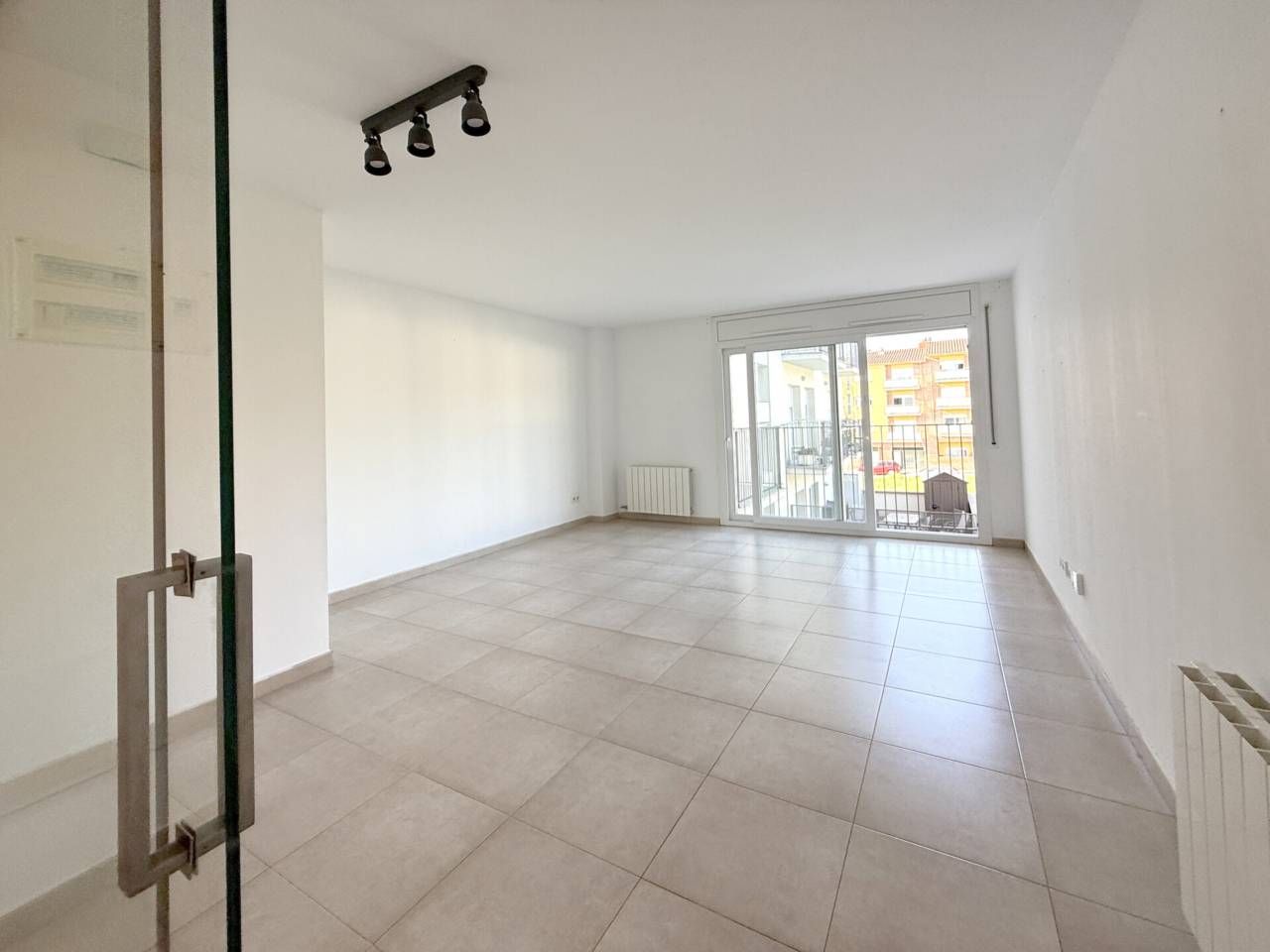 Exterior view of Flat for sale in Olot  with Heating, Terrace and Balcony