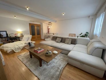 Piso con ascensor en venta en Calle Francisco Montero Pérez 81