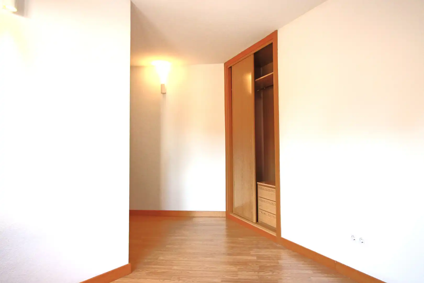Dormitori de Dúplex en venda en Casarrubios del Monte amb Calefacció, Parquet i Forn