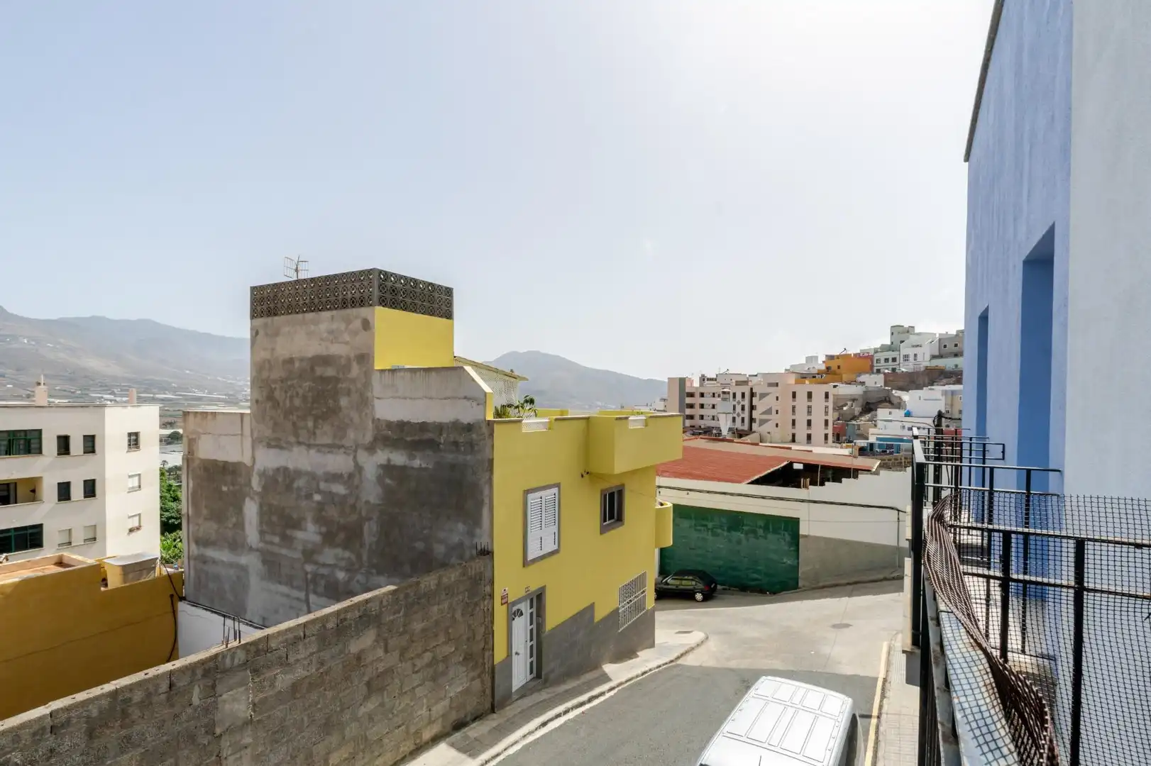 Vista exterior de Casa o xalet en venda en Gáldar amb Moblat