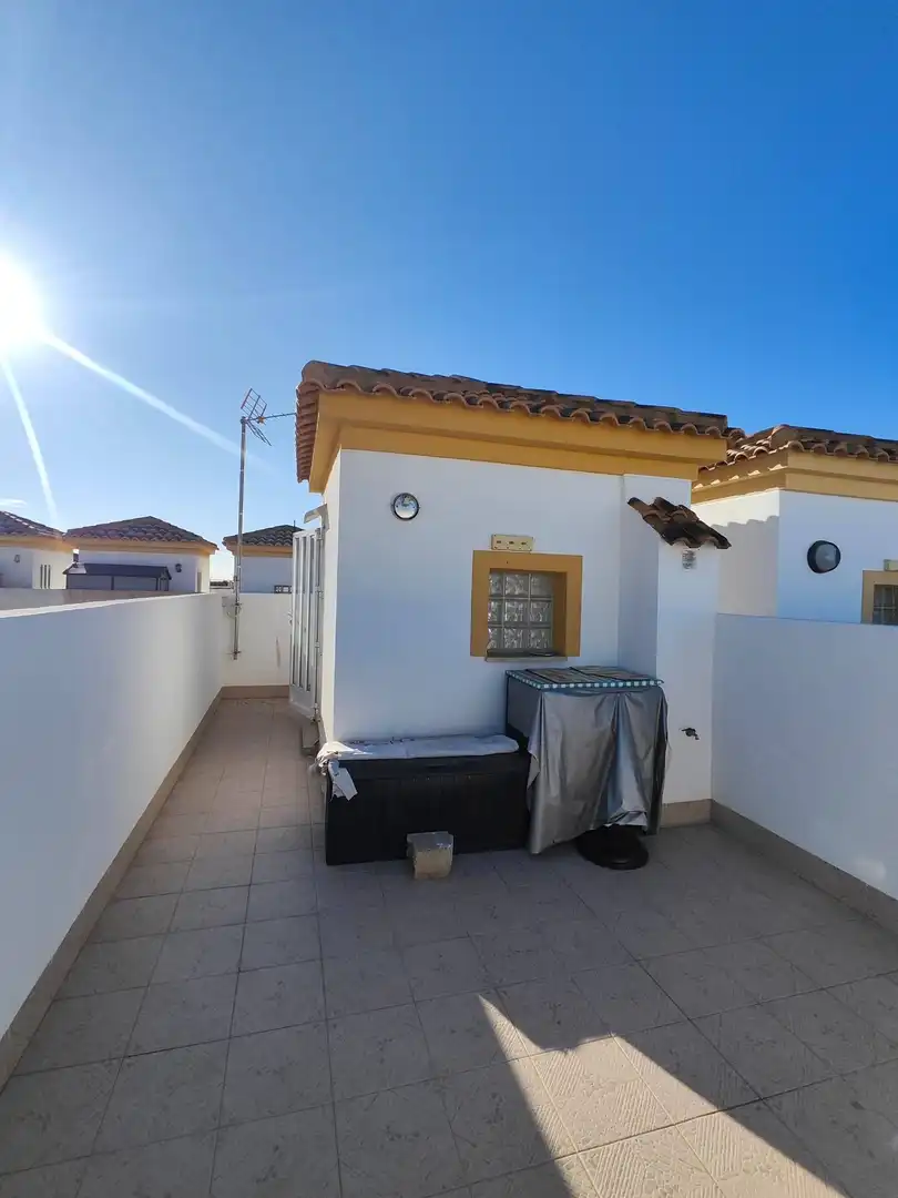 Casa adosada en venda a Los Peñascos - El Salero - Los Imbernones