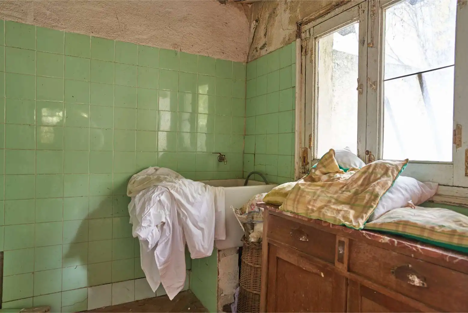 Bathroom of Detached homes for sale in Valdetorres de Jarama  with Private garden, Terrace and Swimming Pool