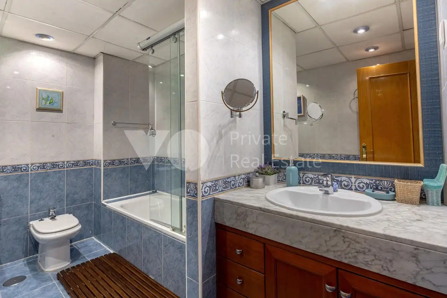 Baño de Casa adosada en venta en Villanueva de la Cañada con Aire acondicionado, Calefacción y Jardín privado