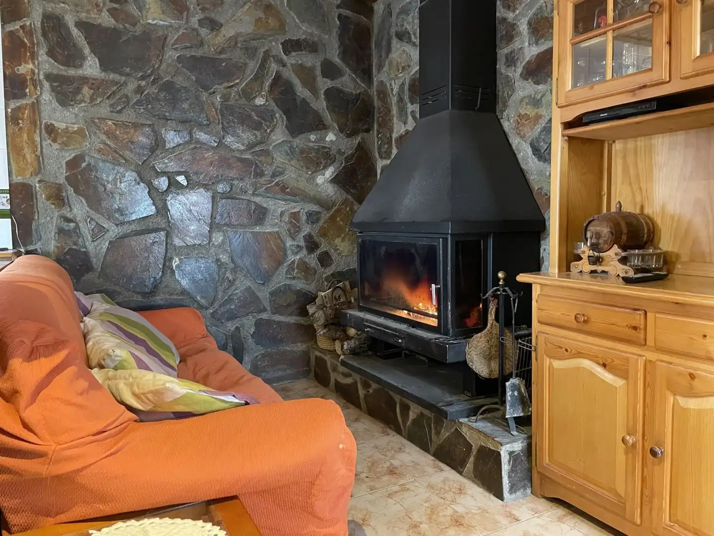 Living room of Country homes for sale in Fonollosa  with Private garden, Terrace and Storage room