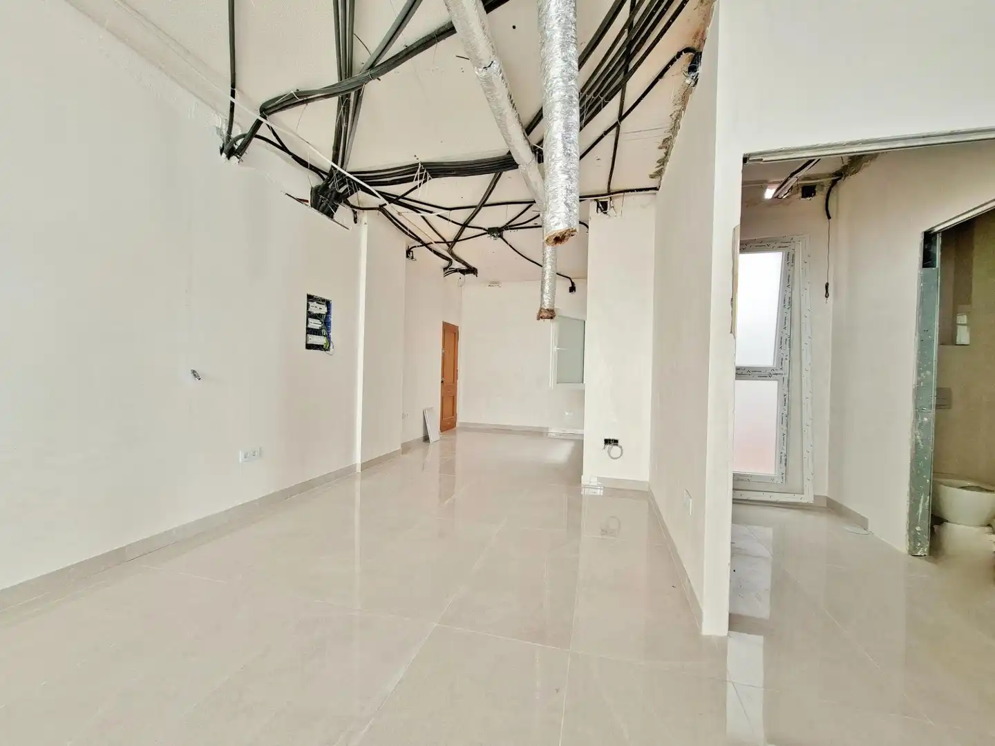 Commercial properties for sale in Roquetas de Mar
