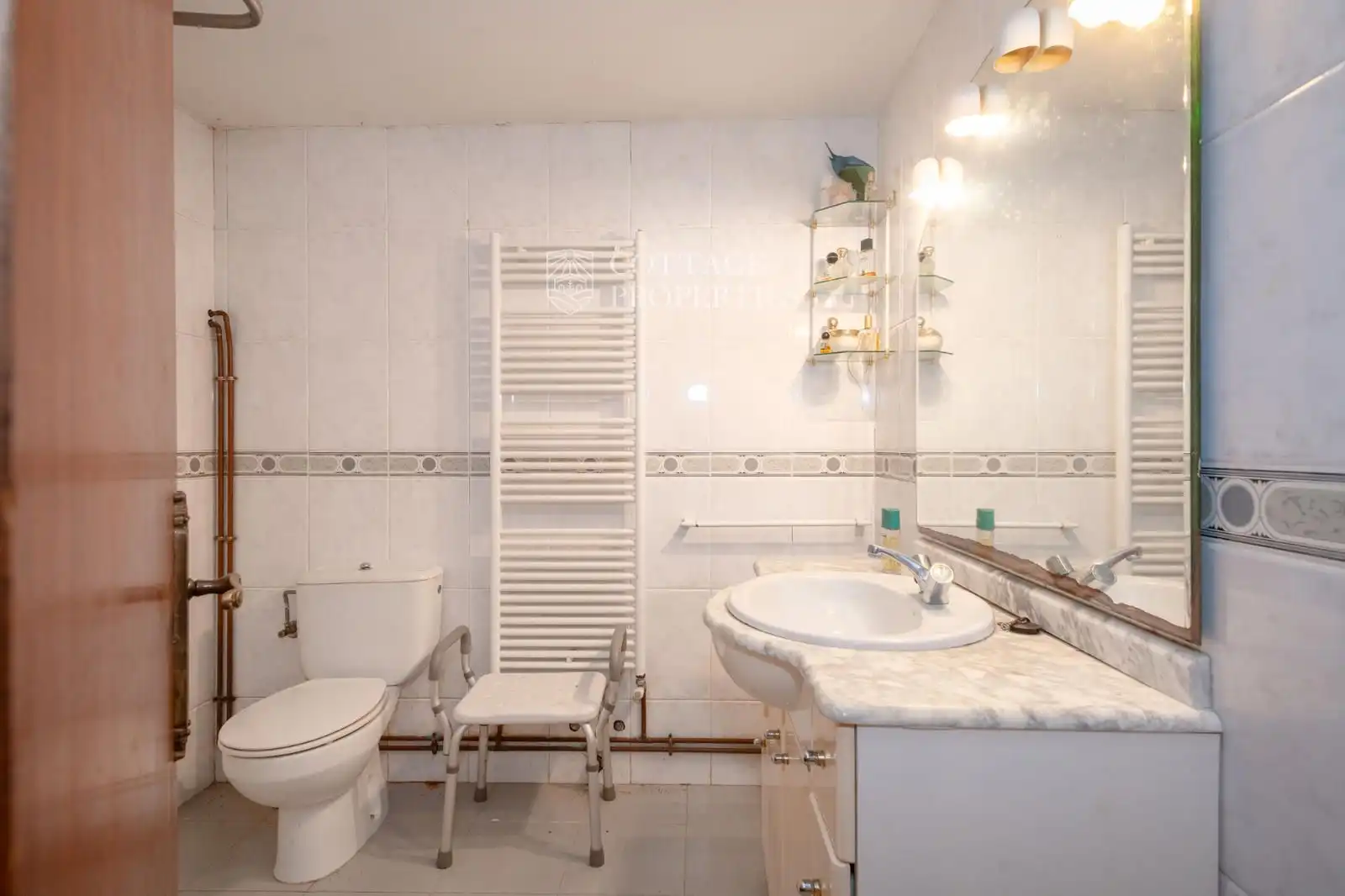 Baño de Finca rústica en venta en Sant Miquel de Campmajor con Calefacción y Piscina