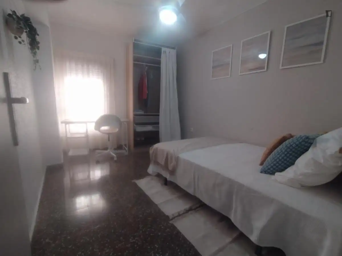 Bedroom of Apartments for share in Moncada  with Furnished, Oven and Washing machine