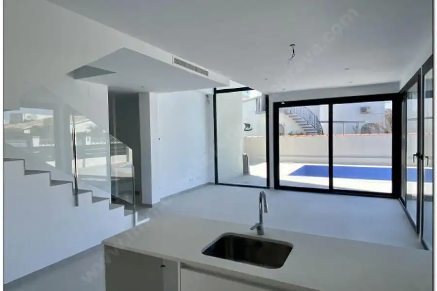 Villa zum Verkauf in Requesens, imagen 7