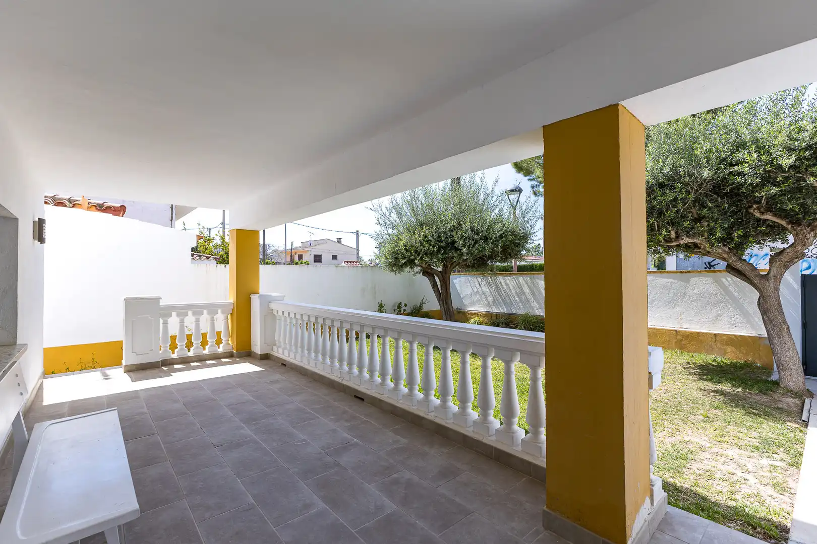 Terrassa de Casa adosada en venda en Cubelles amb Aire condicionat, Calefacció i Jardí privat